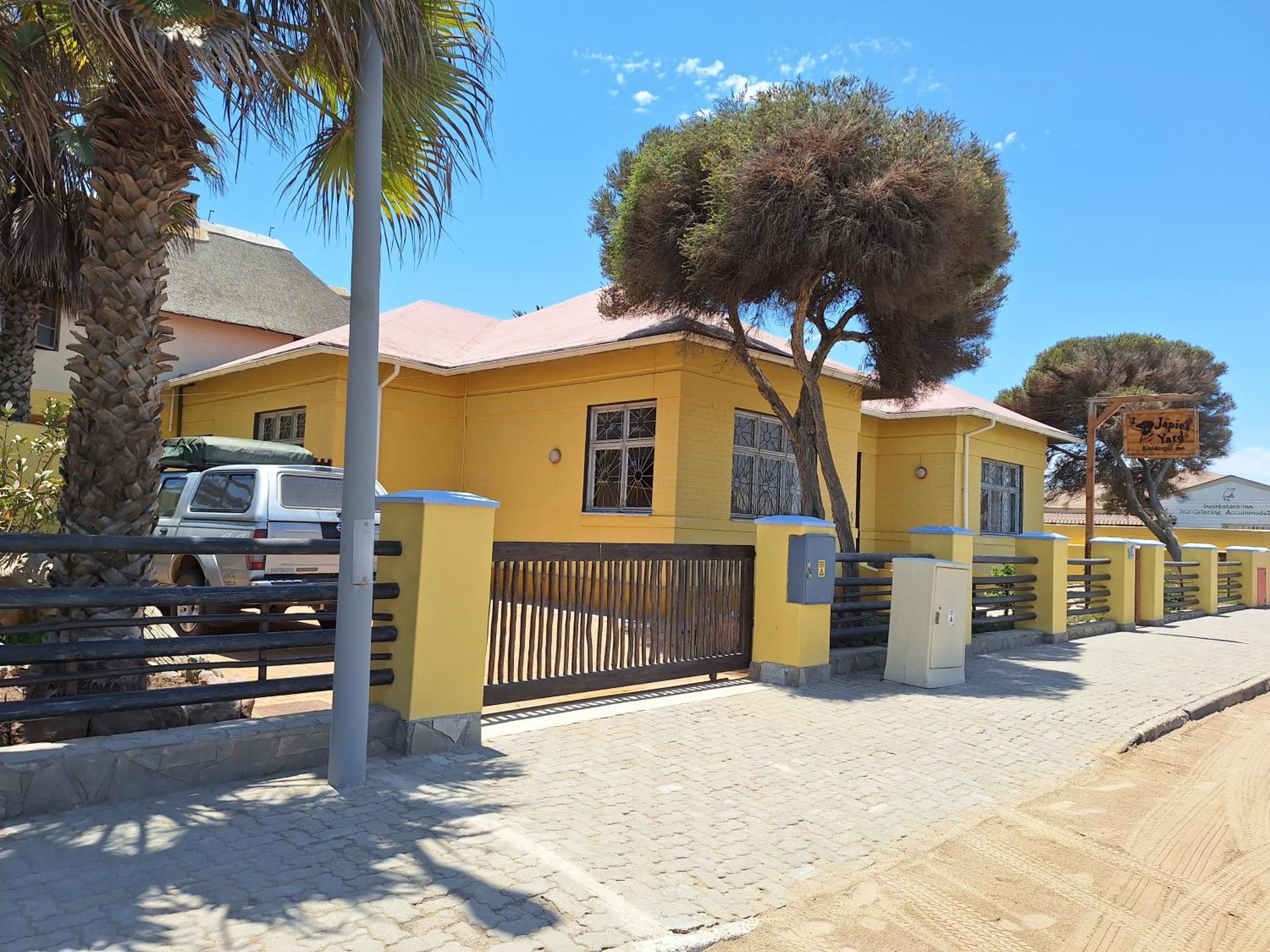 Japie'S Yard Wanderer'S Inn Swakopmund Ngoại thất bức ảnh