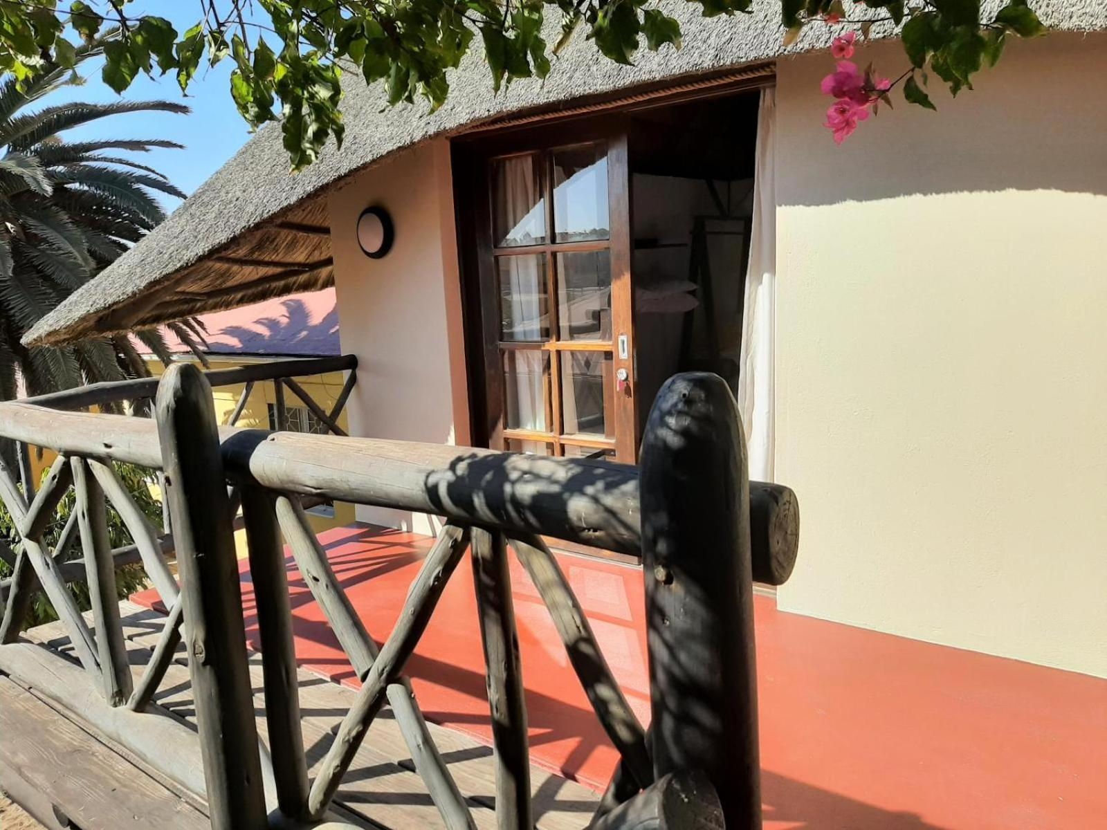 Japie'S Yard Wanderer'S Inn Swakopmund Ngoại thất bức ảnh